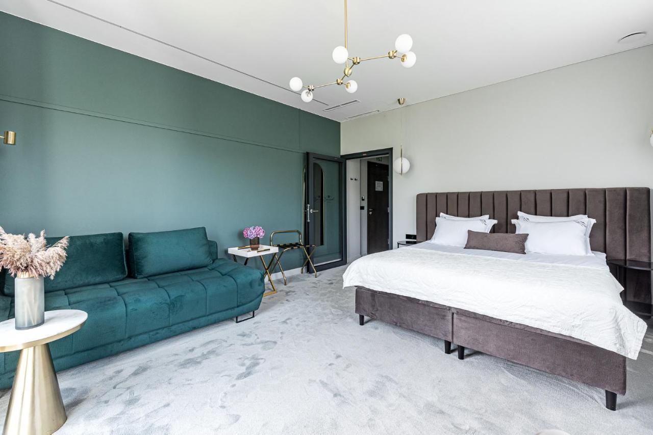 Oginski Hotel بلونج المظهر الخارجي الصورة