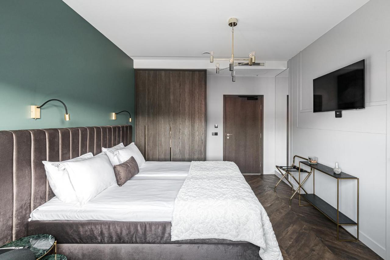 Oginski Hotel بلونج المظهر الخارجي الصورة